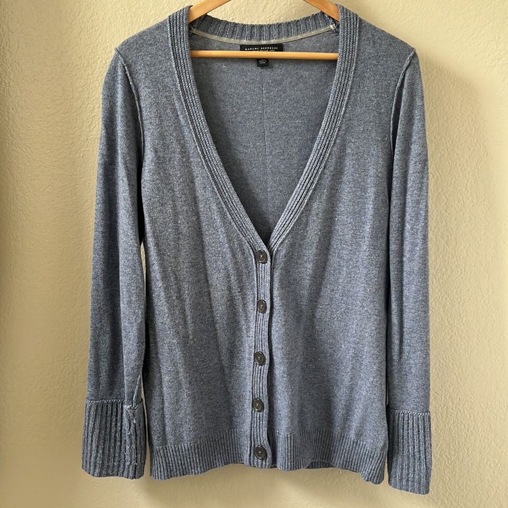 Banana Republic Italian Yarn Blue Women's Cardigan Size Large - Picture 2 of 9